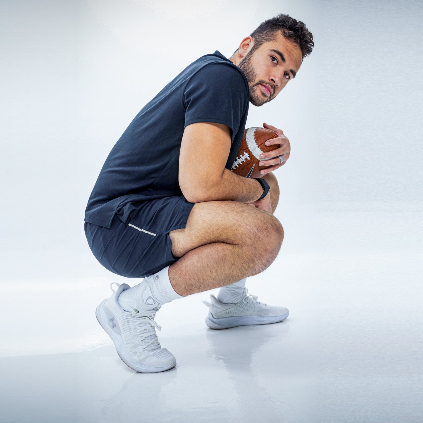 Best white cotton crew socks for sports