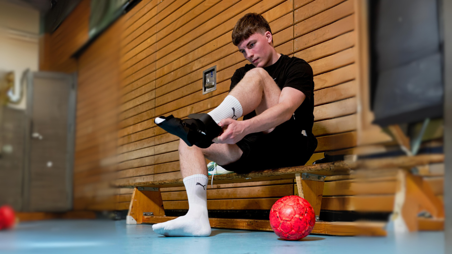 Nils Lichtlein trägt The BetterGuard als Must-Have-Handball-Ausrüstung