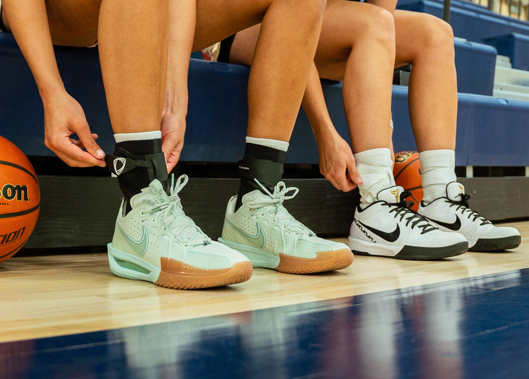 Ankle brace for basketball with adjustable straps