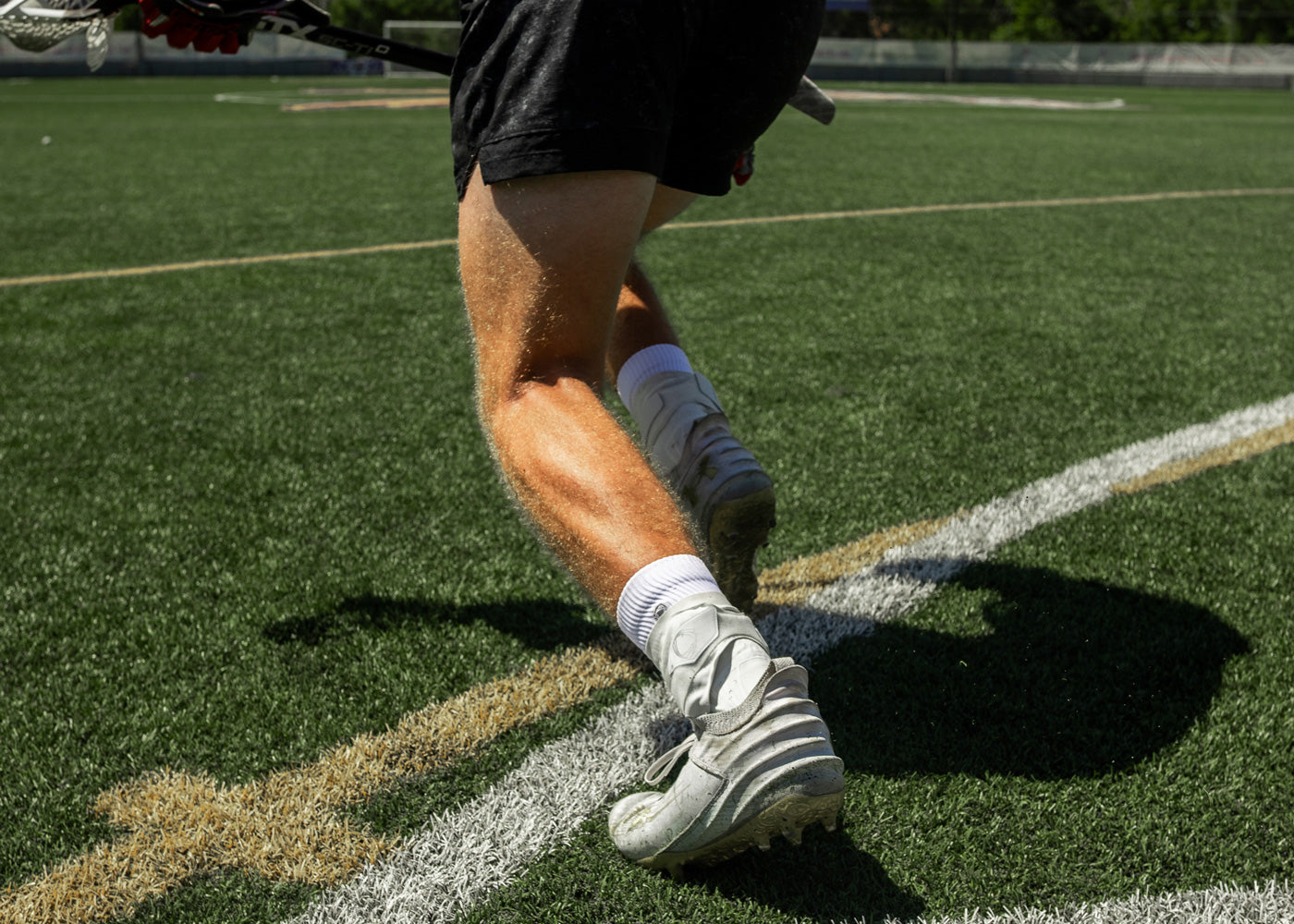 Lacrosse ankle support with high range of motion