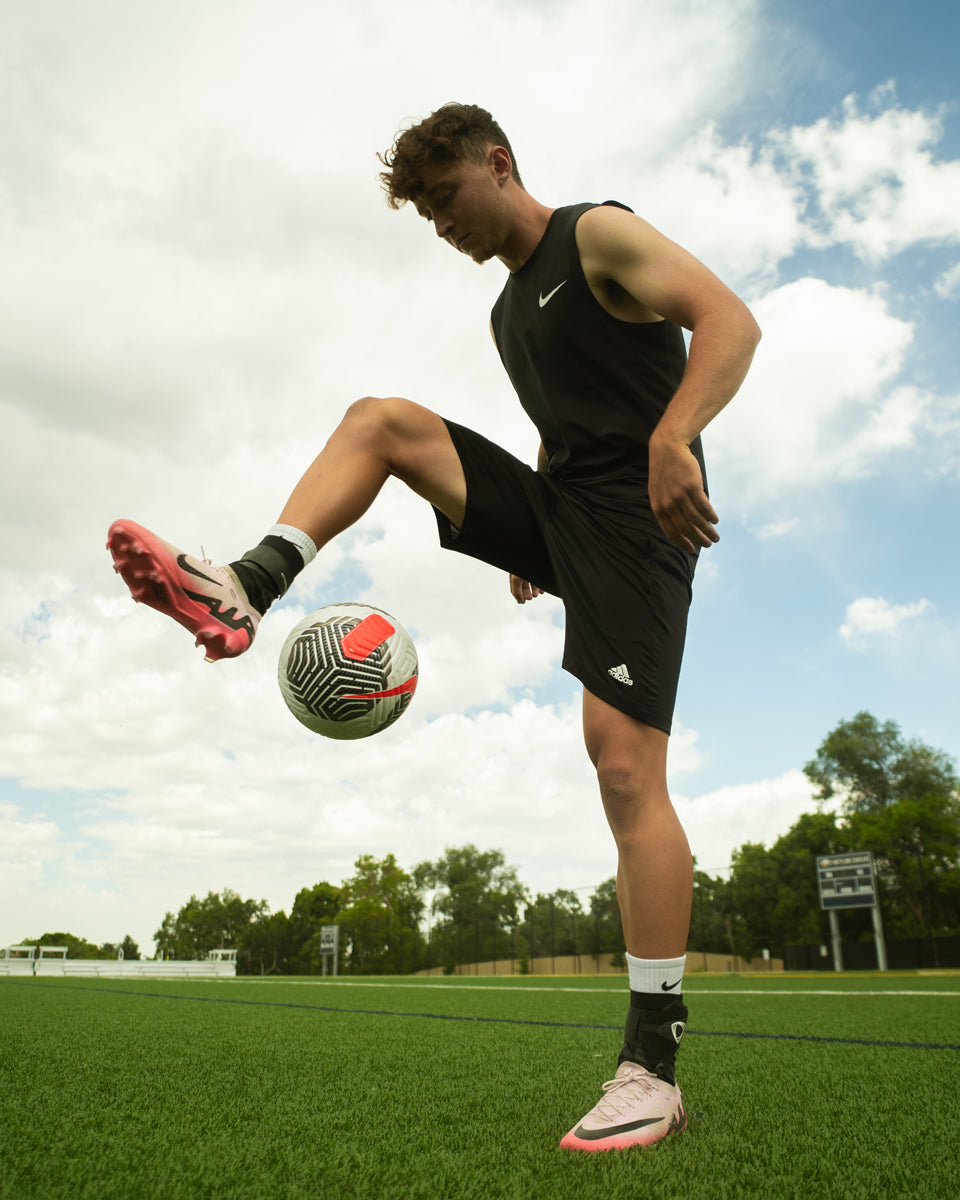 Ankle braces for soccer players online